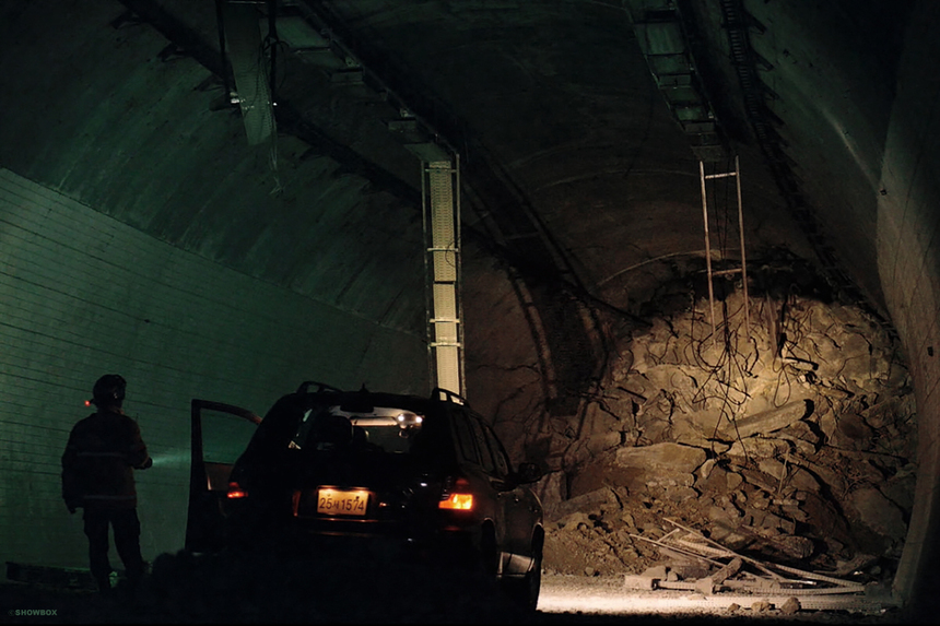 Locarno 2016 Review: THE TUNNEL Excavates Thrills, Drama and Politics Galore